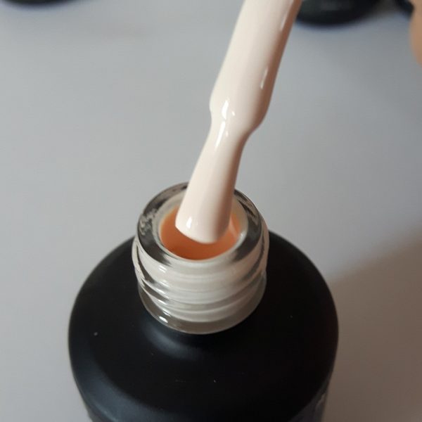 Vernis Pro gel polish UV-LED nude cream (beige 